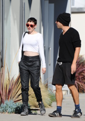 Rose McGowan - Out and about in LA, 17 января 2015 (30xHQ) KeIGbKtH