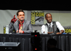 Robert Downey Jr. - "Iron Man 3" panel during Comic-Con at San Diego Convention Center (July 14, 2012) - 36xHQ LFYhMBaD
