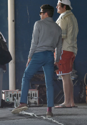 Zac Efron & Robert De Niro - On the set of Dirty Grandpa in Tybee Island,Giorgia 2015.04.27 - 53xHQ LhXs5sjA