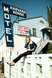 Elizabeth Olsen - Ellen von Unwerth Photoshoot 2012 for Vs Magazine - 9xHQ N9IiImRp