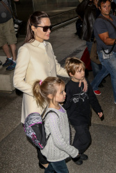 Angelina Jolie - LAX Airport - February 11, 2015 (185xHQ) NThxjoLg