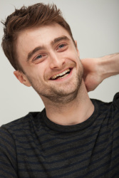 Daniel Radcliffe - What If press conference portraits by Herve Tropea (Los Angeles, August 7, 2014) - 8xHQ OA516Qo1