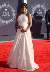 Kelly Rowland - MTV Video Music Awards - August 24, 2014 - 4xHQ OnmePeHX