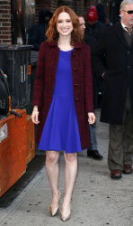 Ellie Kemper - at the Late Show with David Letterman in NYC - February 24, 2015 (18xHQ) OzcrJUCa