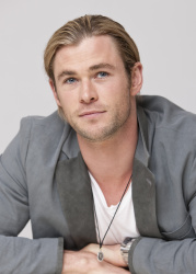 Chris Hemsworth - "The Avengers" press conference portraits by Armando Gallo (Beverly Hills, April 13, 2012) - 26xHQ RCT9sqzE