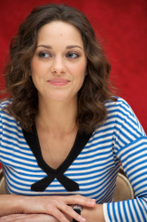 Marion Cotillard - Inception press conference portraits by Vera Anderson (Beverly Hills, June 24,2010) - 1xHQ T3ZSpuNA