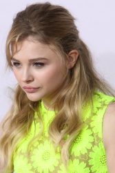 Chloe Moretz - 39th Annual People's Choice Awards (Los Angeles, January 9, 2013) - 334xHQ T8XyWS8A
