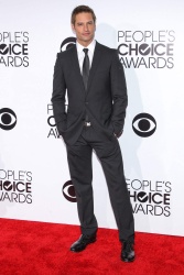 Josh Holloway - 40th People's Choice Awards at the Nokia Theatre in Los Angeles, California - January 8, 2014 - 20xHQ TaJUKuGy