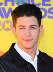 Nick Jonas - 28th Annual Kids' Choice Awards, Inglewood, 28 марта 2015 (83xHQ) WT81Ceea